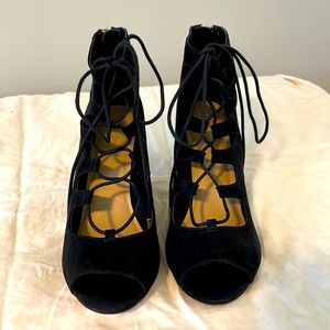 Thalia Sodi LuanaF open toe lace up booties